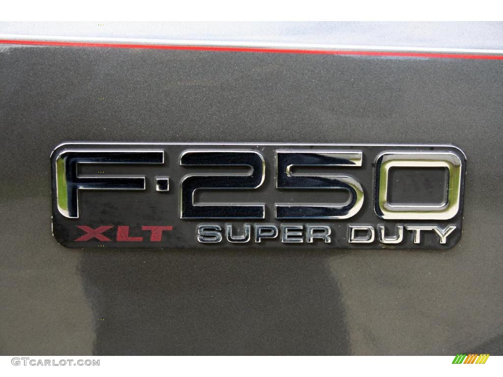 2004 F250 Super Duty FX4 Crew Cab 4x4 - Dark Shadow Grey Metallic / Medium Flint photo #29