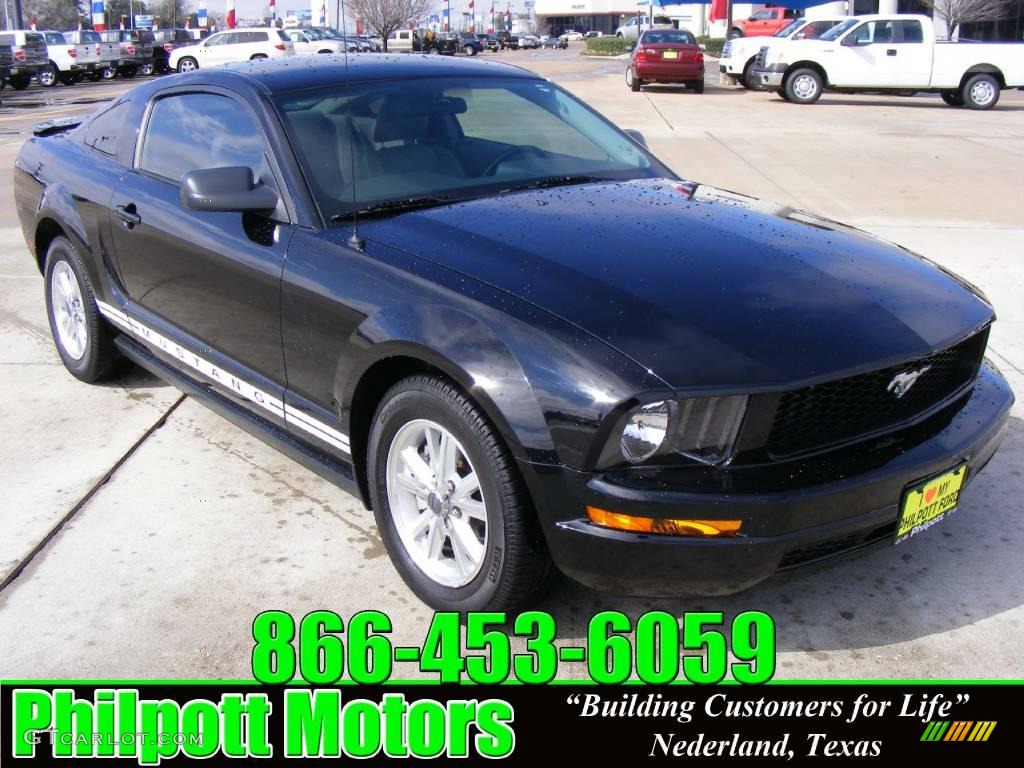 2007 Mustang V6 Premium Coupe - Black / Light Graphite photo #1