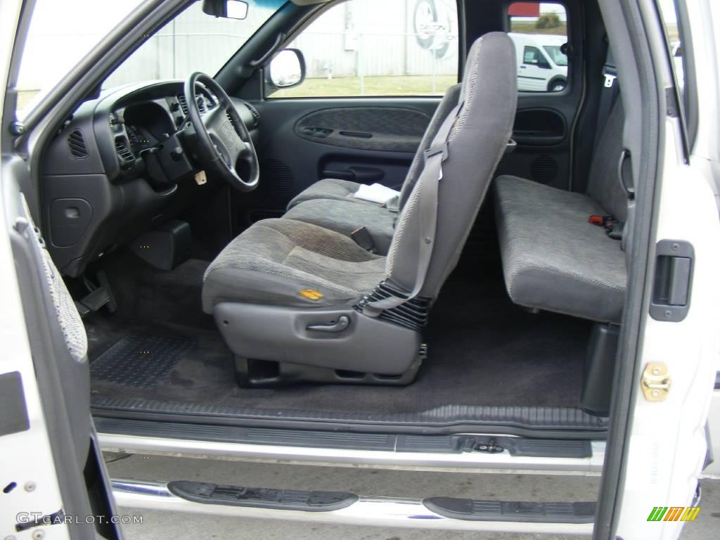 1998 Ram 1500 Laramie SLT Extended Cab - Radiant Silver Metallic / Gray photo #32