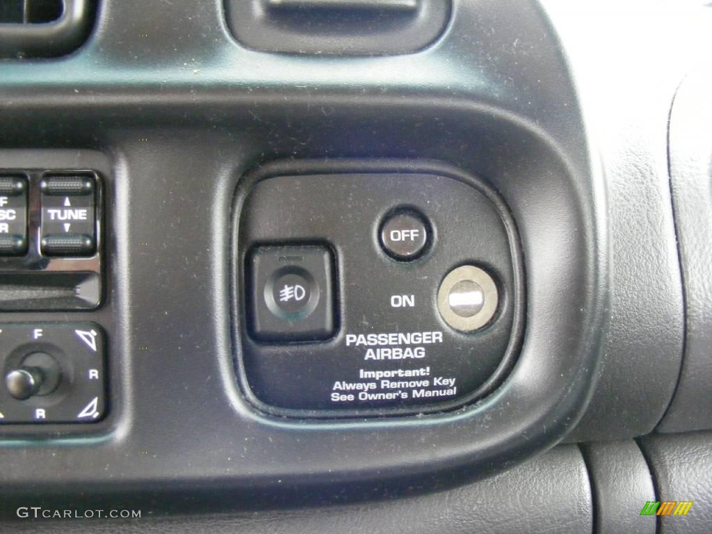 1998 Ram 1500 Laramie SLT Extended Cab - Radiant Silver Metallic / Gray photo #43