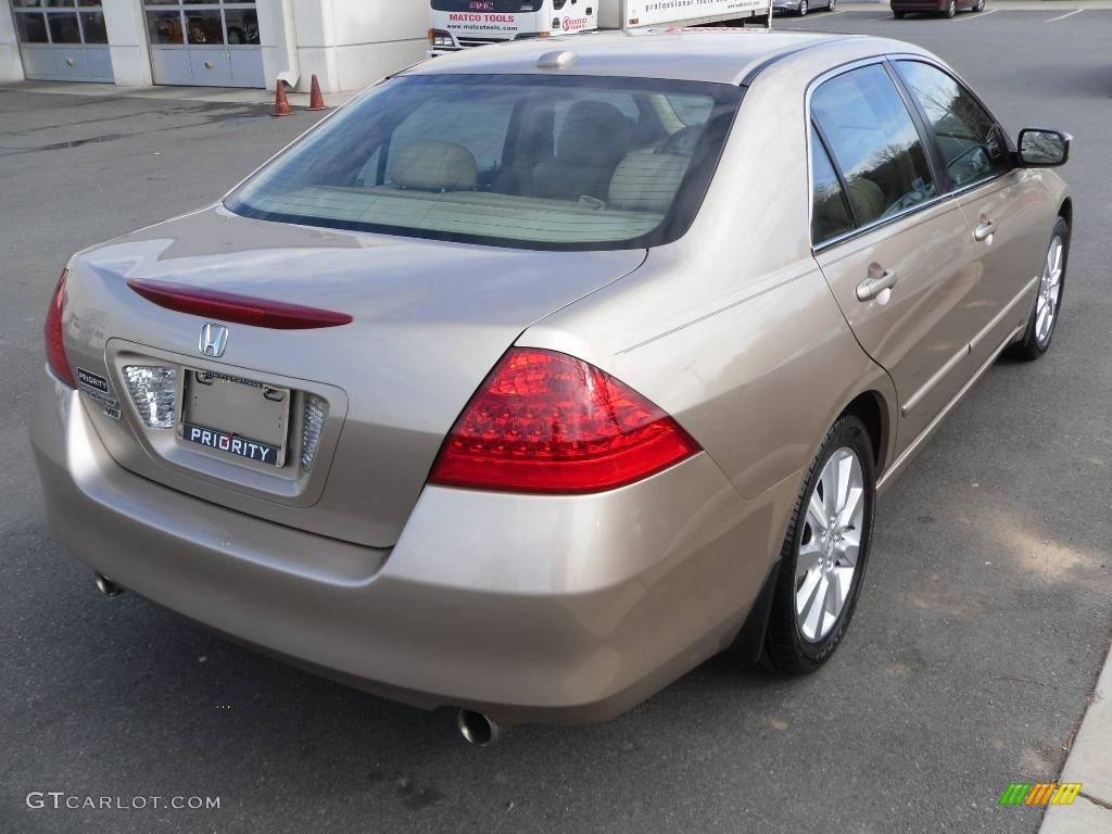 2006 Accord EX-L V6 Sedan - Desert Mist Metallic / Ivory photo #4