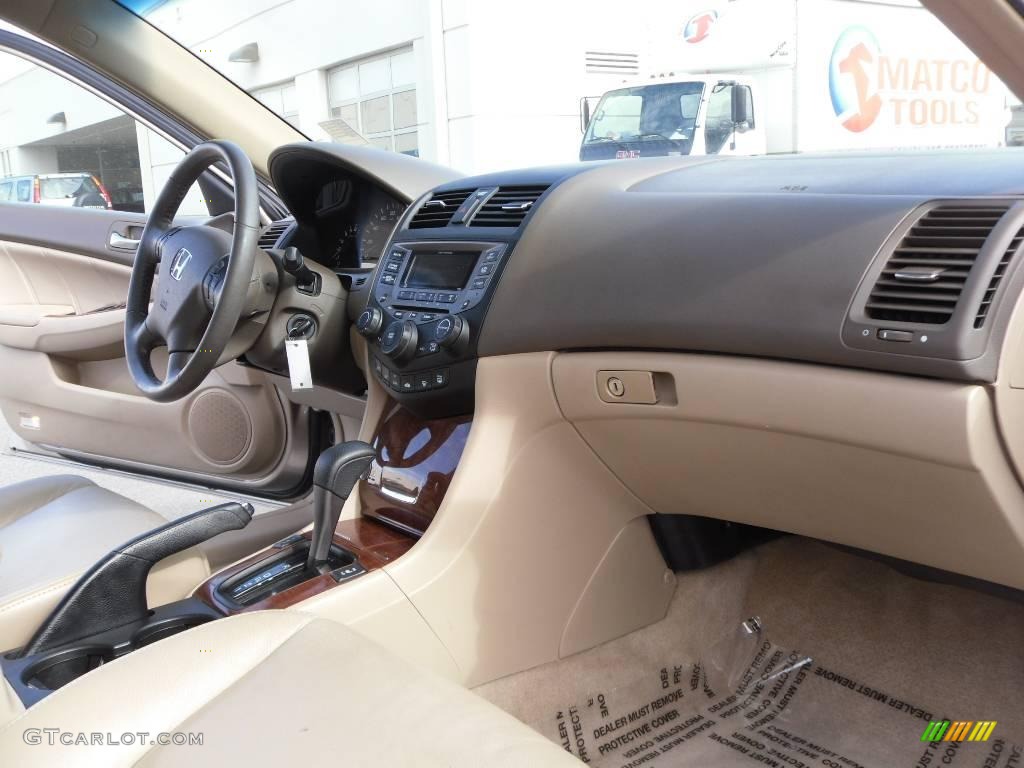 2006 Accord EX-L V6 Sedan - Desert Mist Metallic / Ivory photo #17
