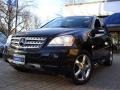 Black - ML 350 4Matic Photo No. 1