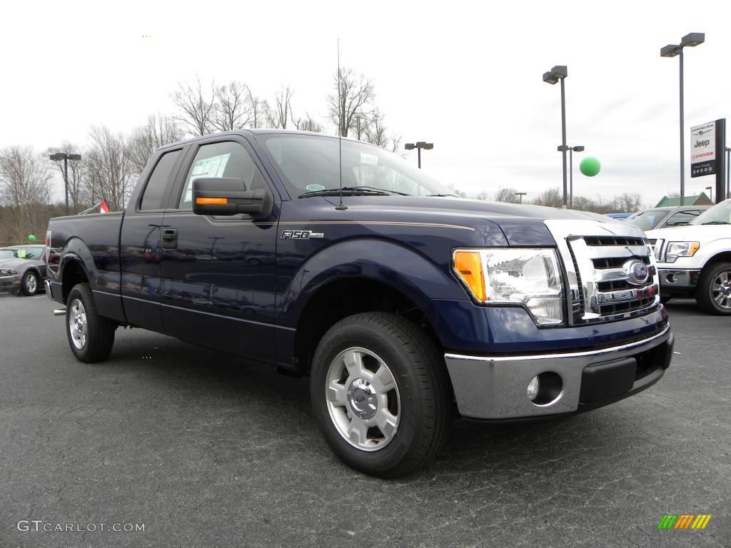 2010 F150 XLT SuperCab - Dark Blue Pearl Metallic / Medium Stone photo #1
