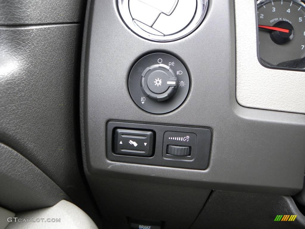2010 F150 XLT SuperCab - Dark Blue Pearl Metallic / Medium Stone photo #24