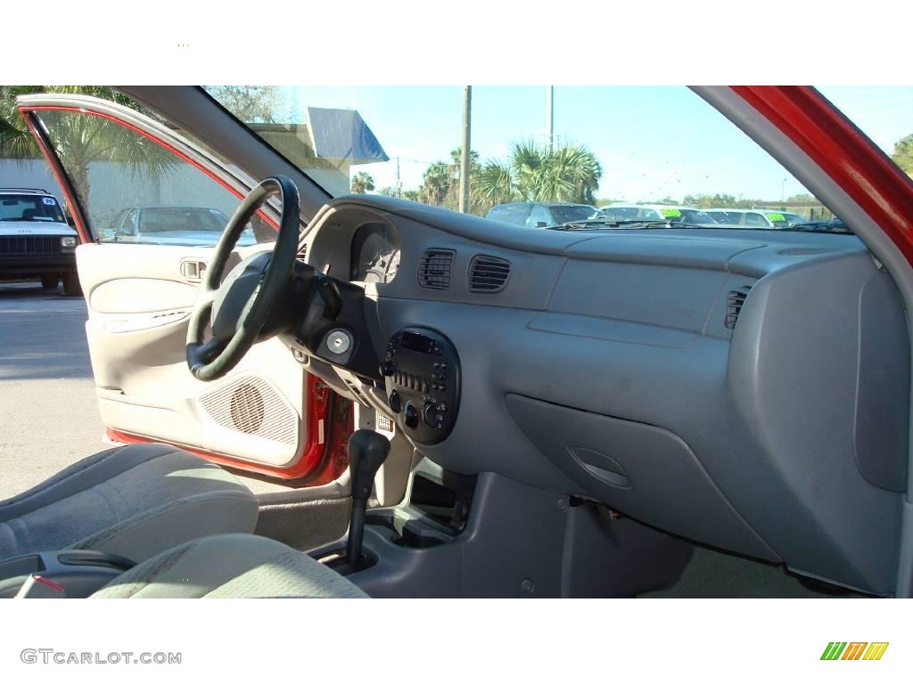 1998 Escort SE Sedan - Toreador Red Metallic / Gray photo #9