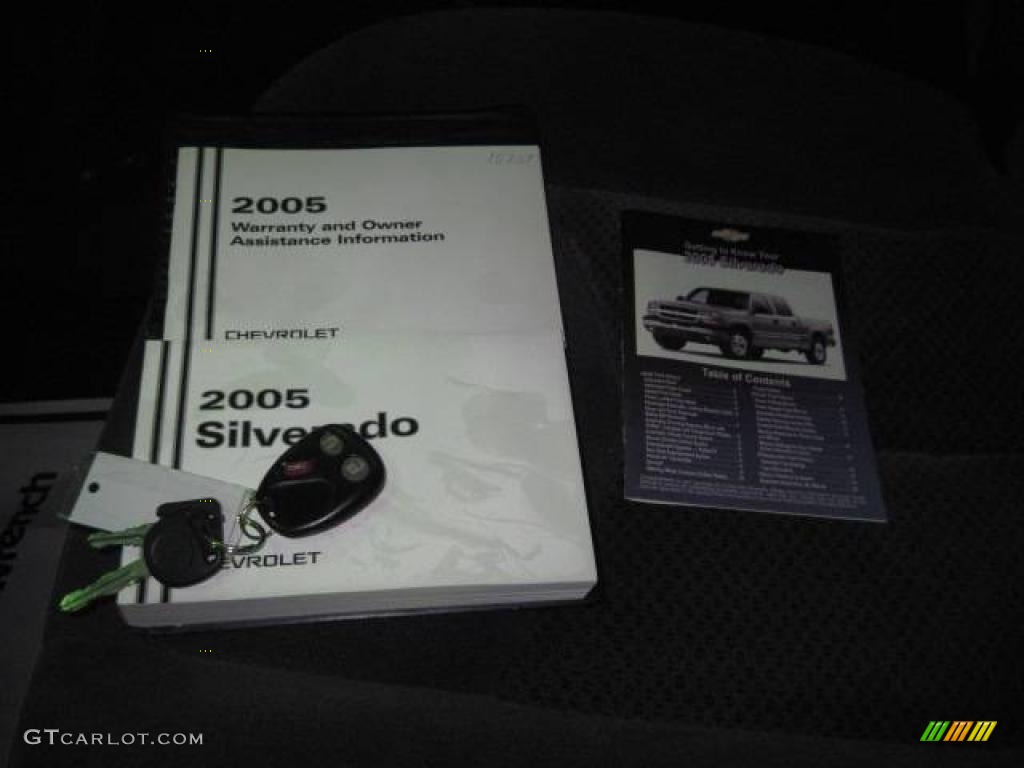 2005 Silverado 1500 Z71 Extended Cab 4x4 - Sport Red Metallic / Dark Charcoal photo #35