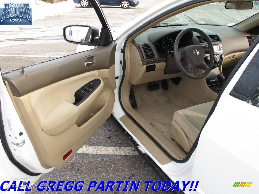 2006 Accord Value Package Sedan - Taffeta White / Ivory photo #10