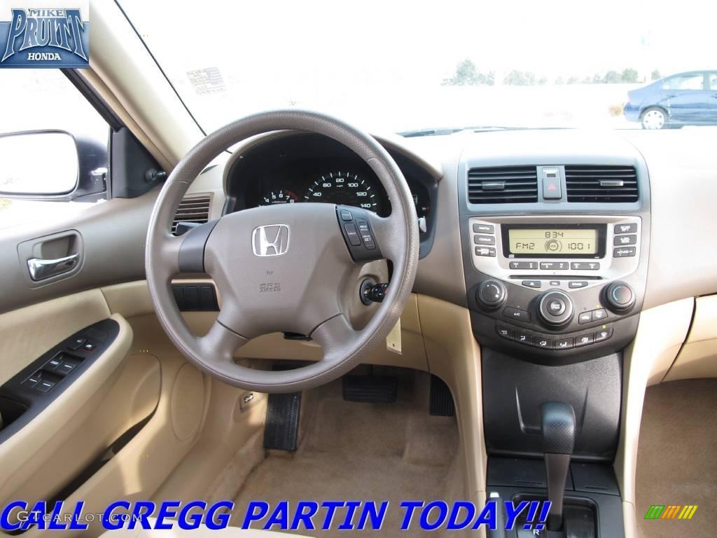 2006 Accord Value Package Sedan - Taffeta White / Ivory photo #15