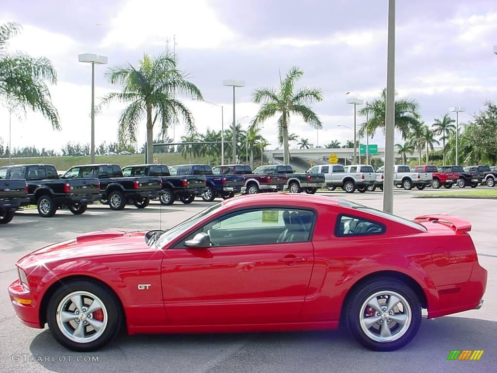 2008 Mustang GT Premium Coupe - Torch Red / Dark Charcoal photo #6