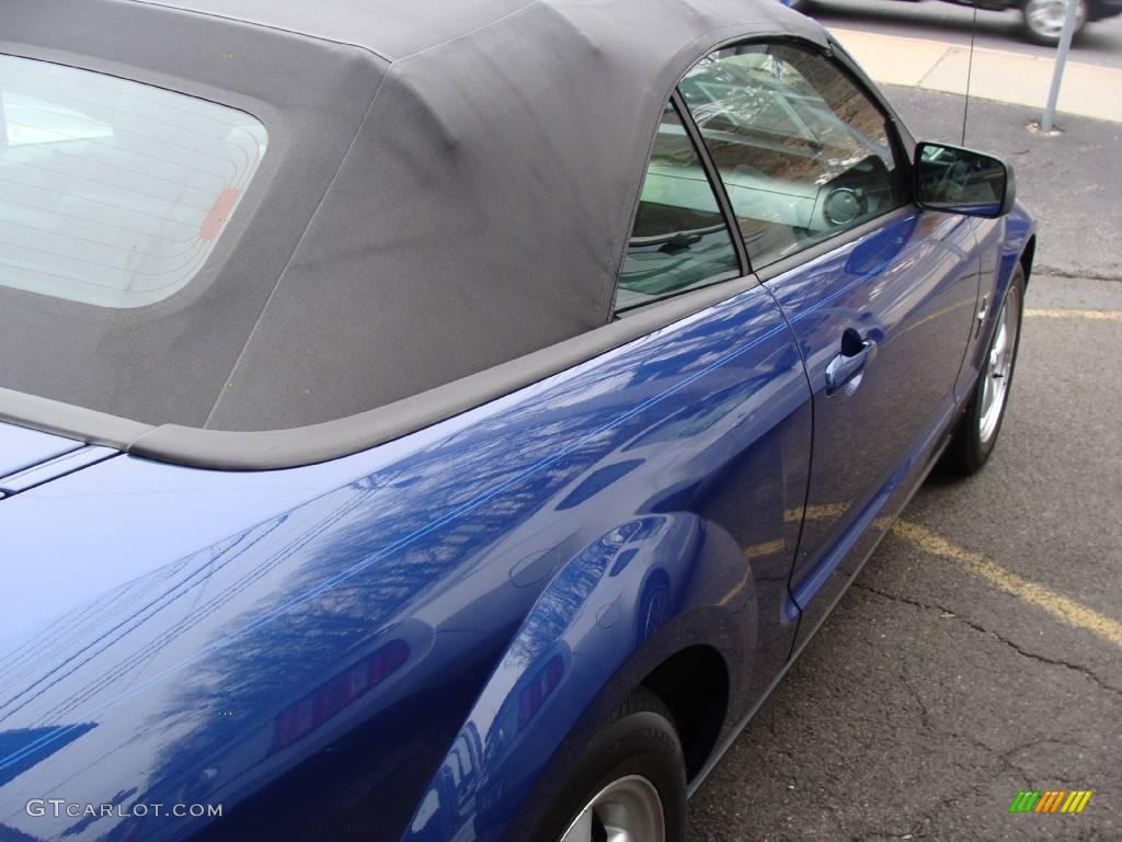 2007 Mustang V6 Premium Convertible - Vista Blue Metallic / Dark Charcoal photo #6