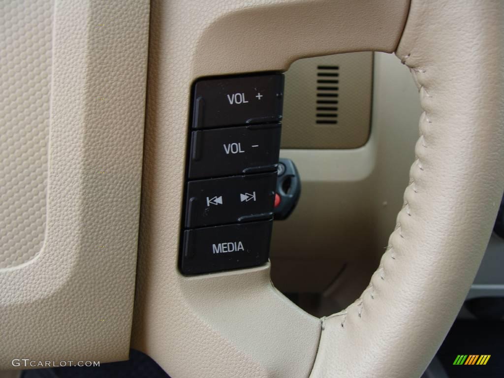 2009 Escape XLT V6 4WD - Black Pearl Slate Metallic / Camel photo #25