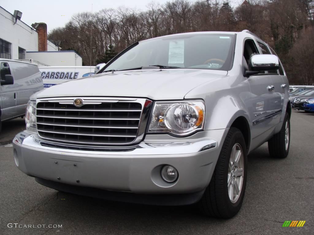 2007 Aspen Limited 4WD - Bright Silver Metallic / Dark Slate Gray/Light Slate Gray photo #1