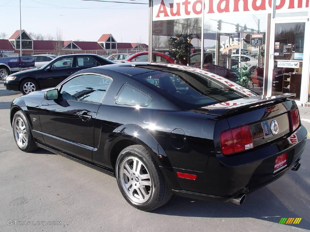 2006 Mustang GT Deluxe Coupe - Black / Dark Charcoal photo #5