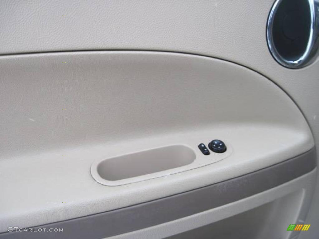 2007 HHR LS - Sandstone Metallic / Cashmere Beige photo #12