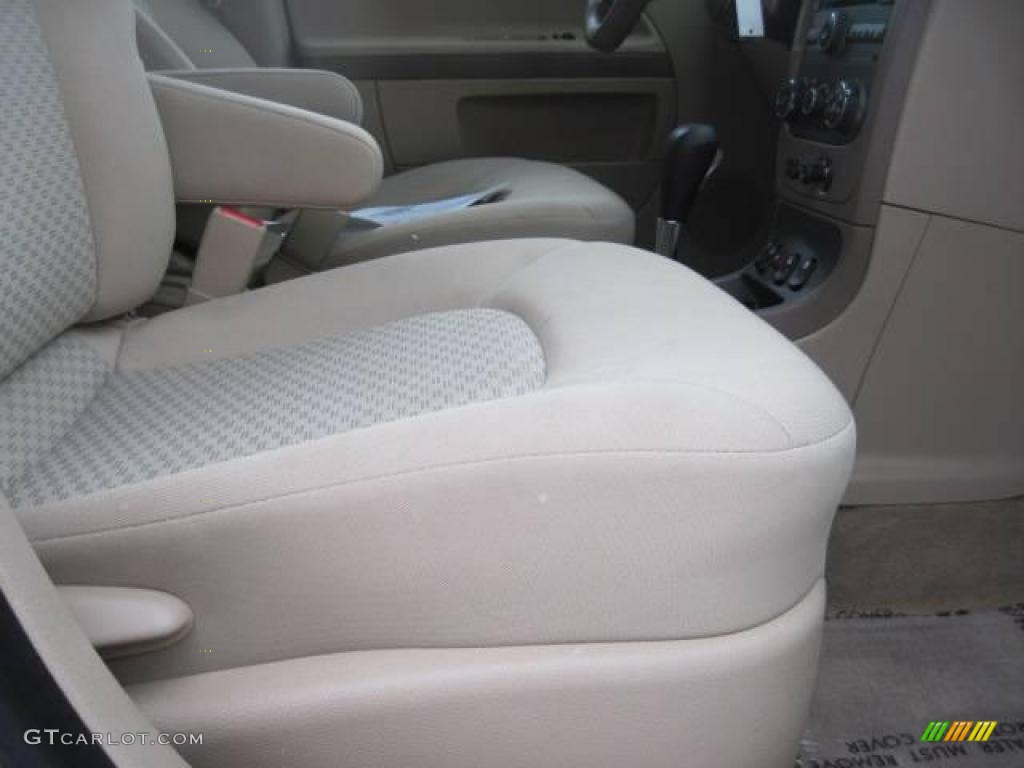 2007 HHR LS - Sandstone Metallic / Cashmere Beige photo #19