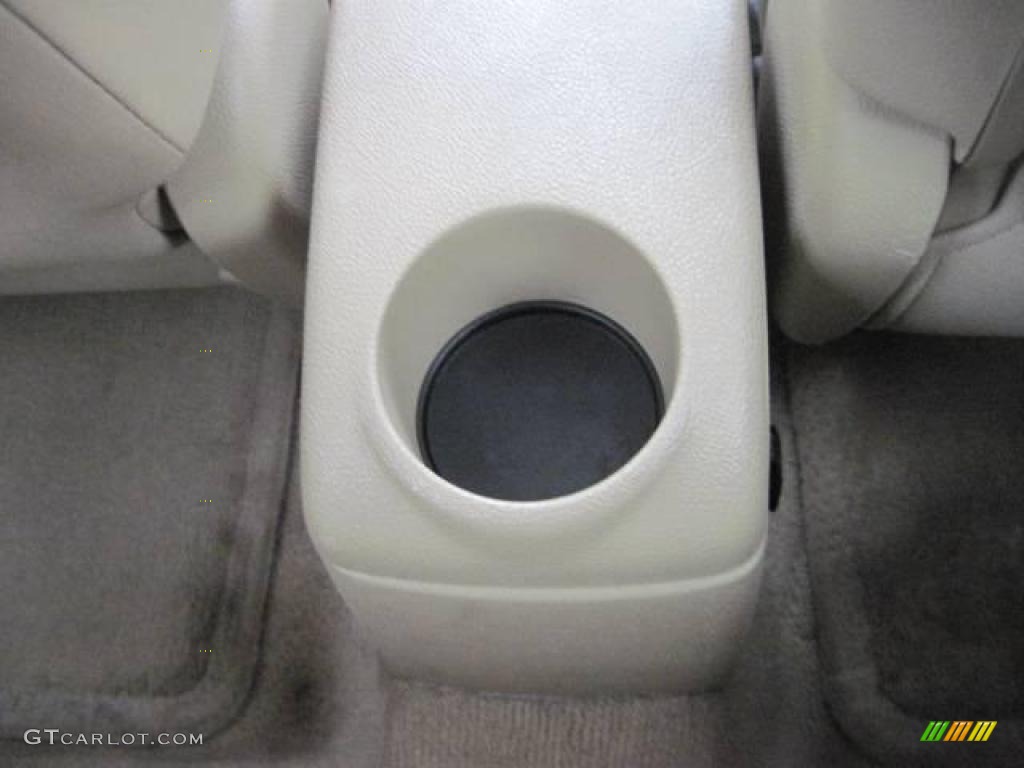 2007 HHR LS - Sandstone Metallic / Cashmere Beige photo #21