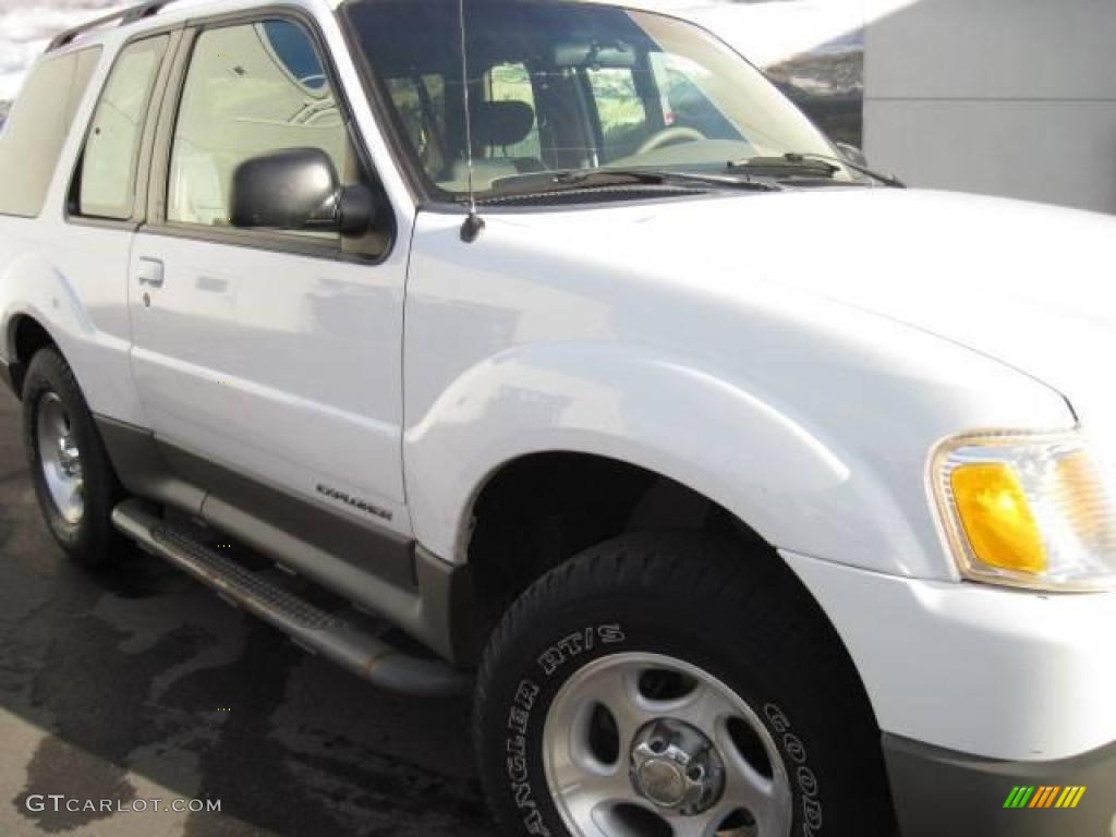 2001 Explorer Sport 4x4 - Oxford White / Medium Prairie Tan photo #9