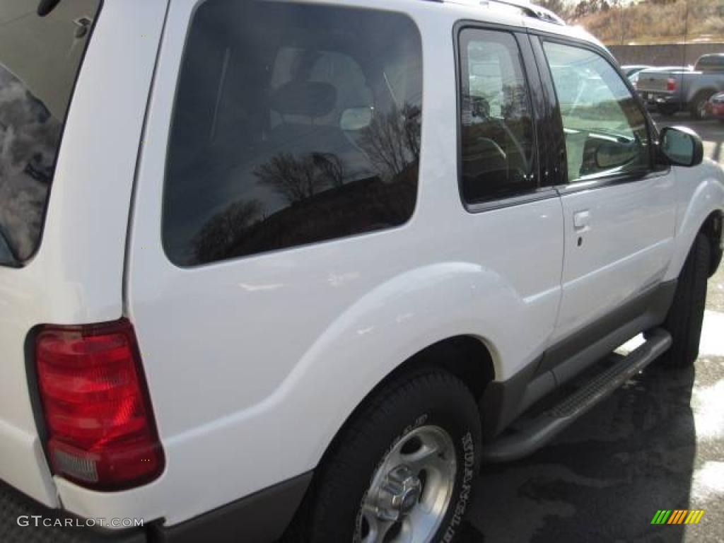 2001 Explorer Sport 4x4 - Oxford White / Medium Prairie Tan photo #10