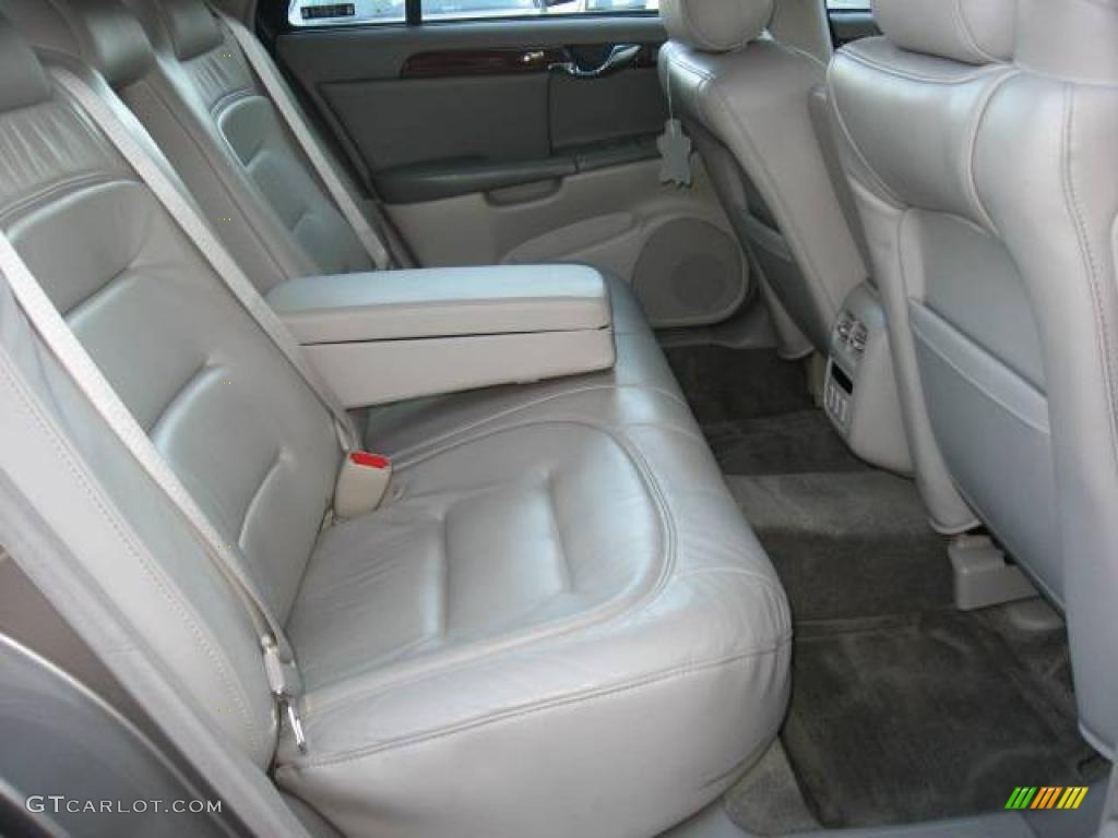 2002 DeVille Sedan - Cashmere Metallic / Neutral Shale photo #18