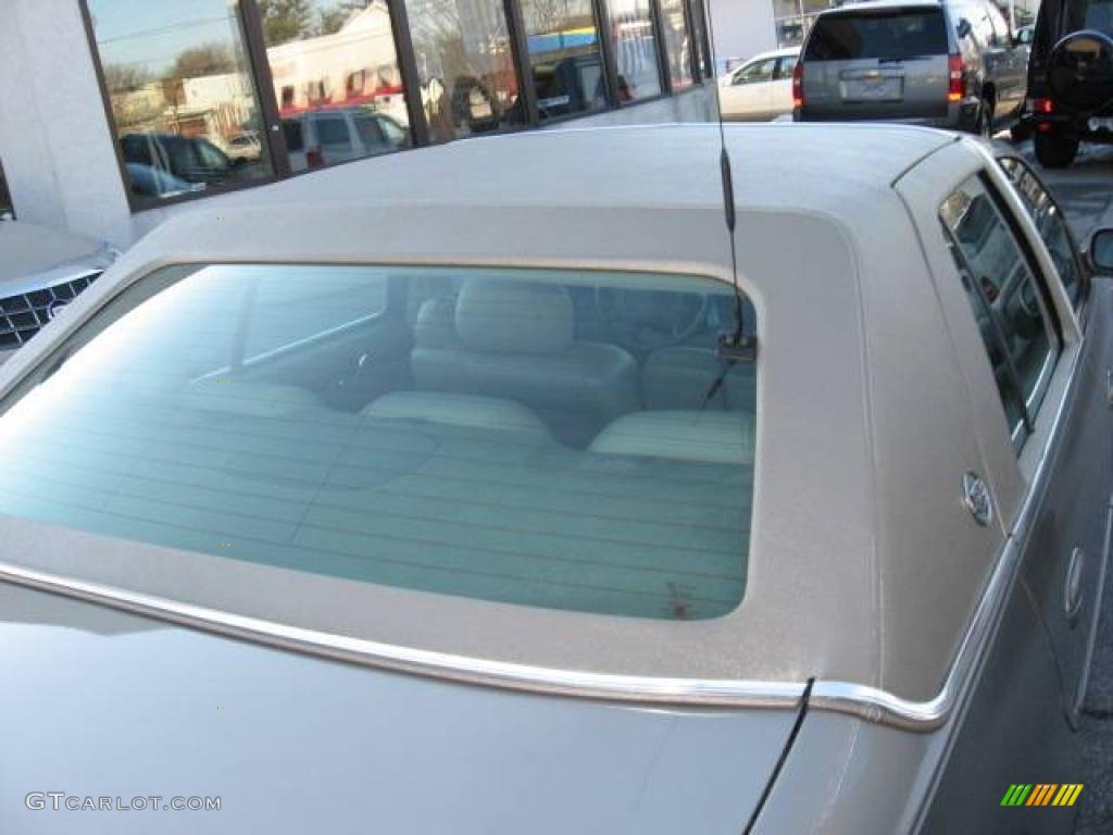 2002 DeVille Sedan - Cashmere Metallic / Neutral Shale photo #32