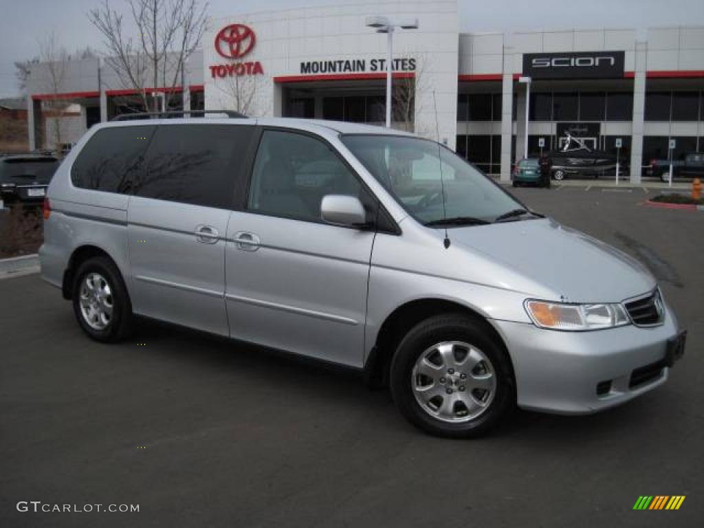 Starlight Silver Metallic Honda Odyssey