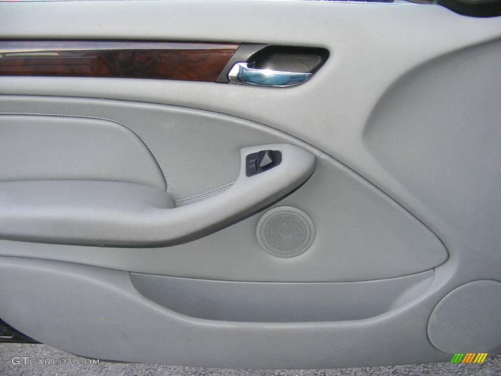 2002 3 Series 330i Sedan - Steel Grey Metallic / Grey photo #39