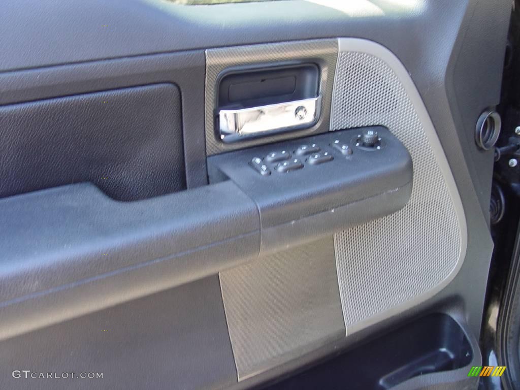 2004 F150 FX4 SuperCab 4x4 - Black / Dark Flint photo #13