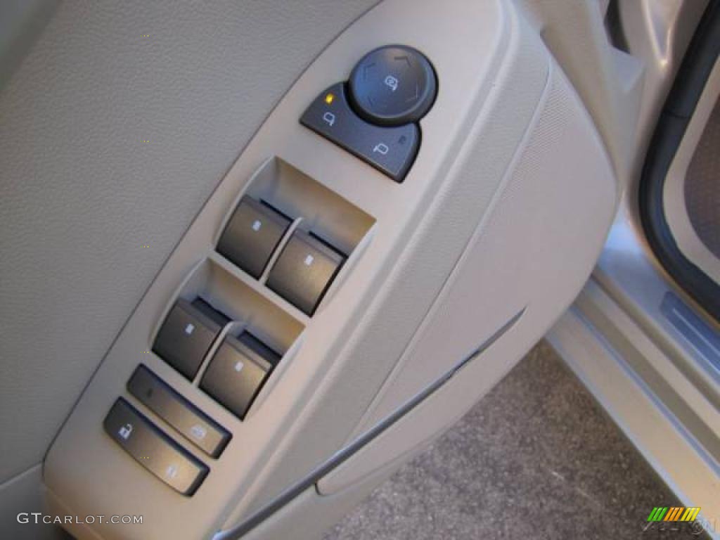 2009 CTS Sedan - Gold Mist / Cashmere/Cocoa photo #53