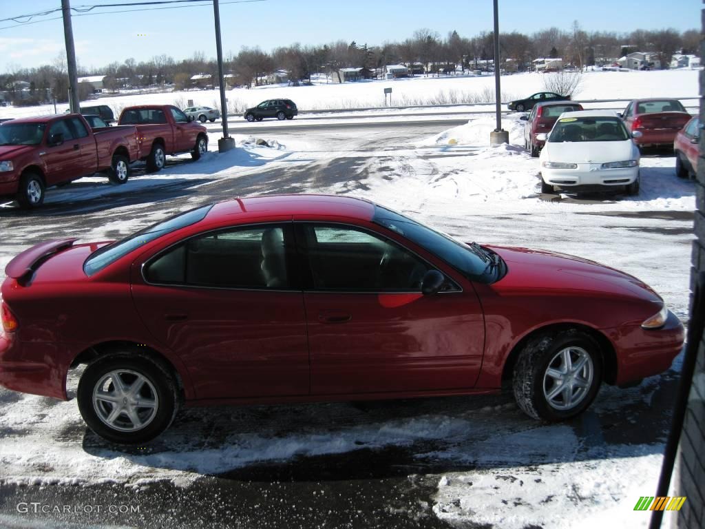 2004 Alero GL1 Sedan - Bright Red / Pewter photo #4