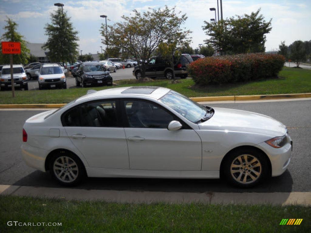 2007 3 Series 328xi Sedan - Alpine White / Black photo #6