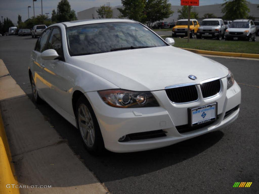 2007 3 Series 328xi Sedan - Alpine White / Black photo #7