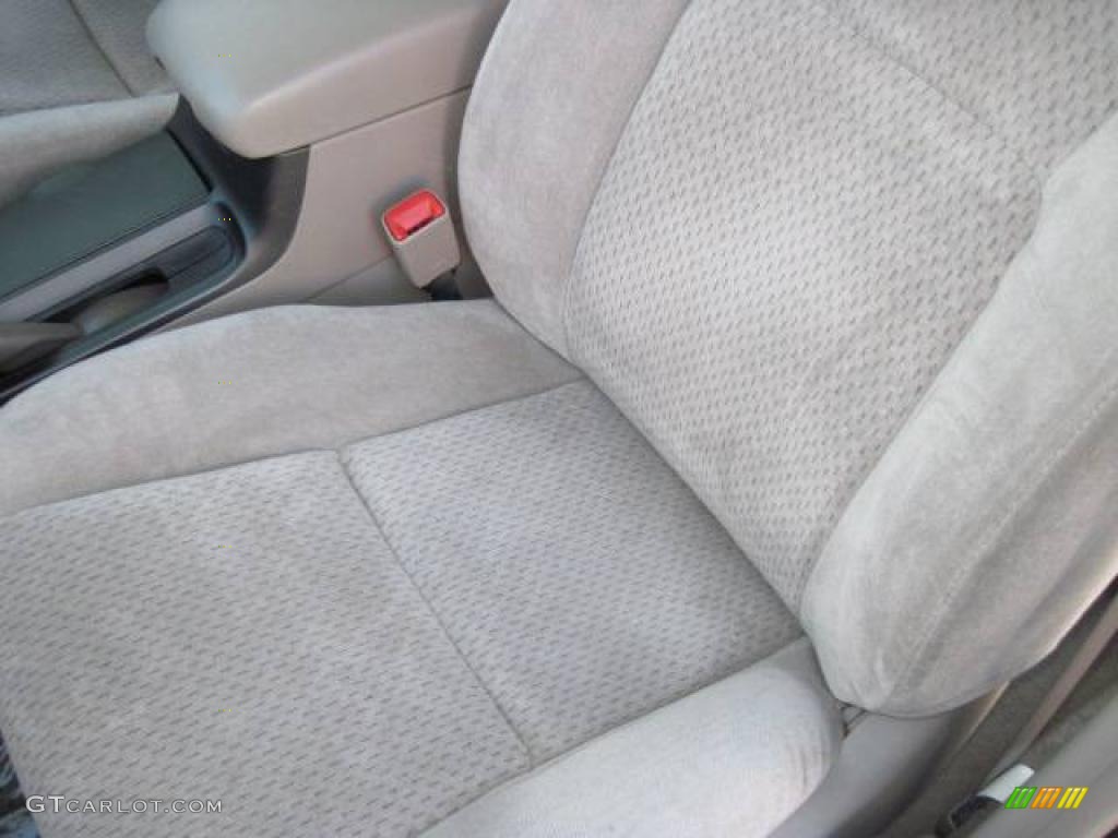 2004 Camry LE - Black / Taupe photo #11