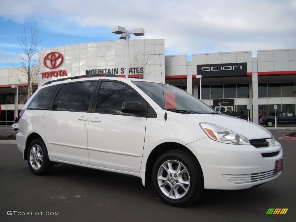 2005 Sienna LE AWD - Natural White / Taupe photo #1
