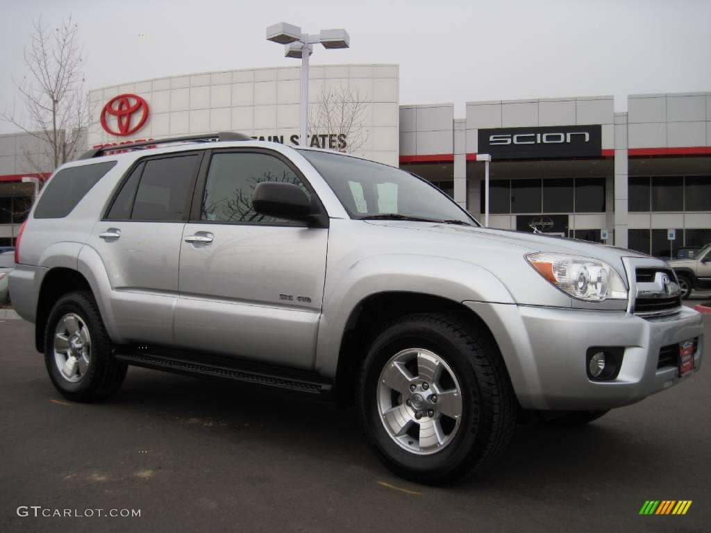 2006 4Runner SR5 4x4 - Titanium Metallic / Stone Gray photo #1