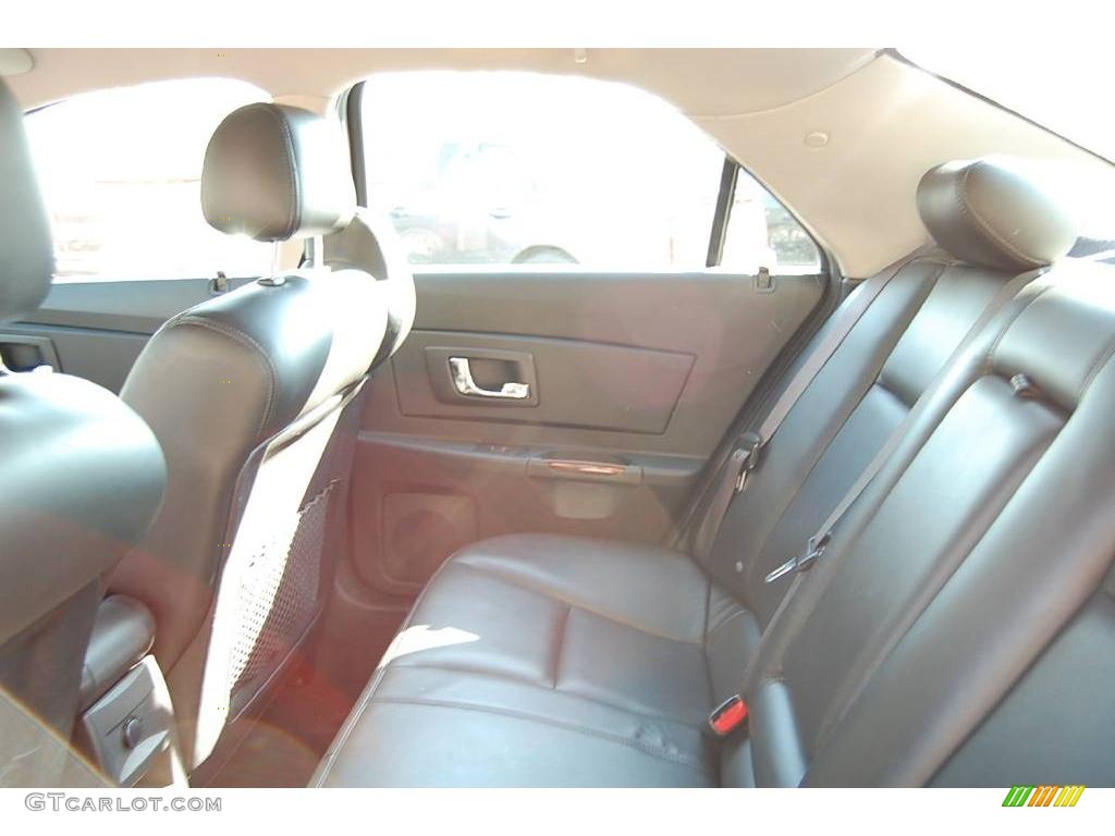 2007 CTS Sedan - Infrared / Ebony photo #21