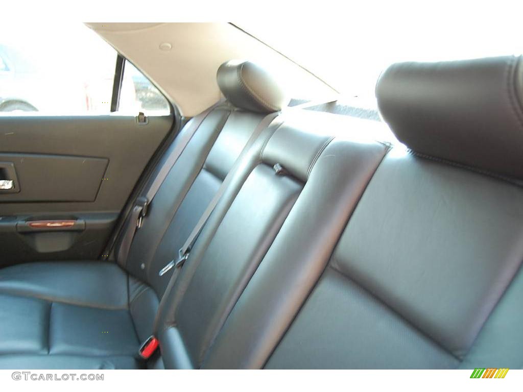 2007 CTS Sedan - Infrared / Ebony photo #22