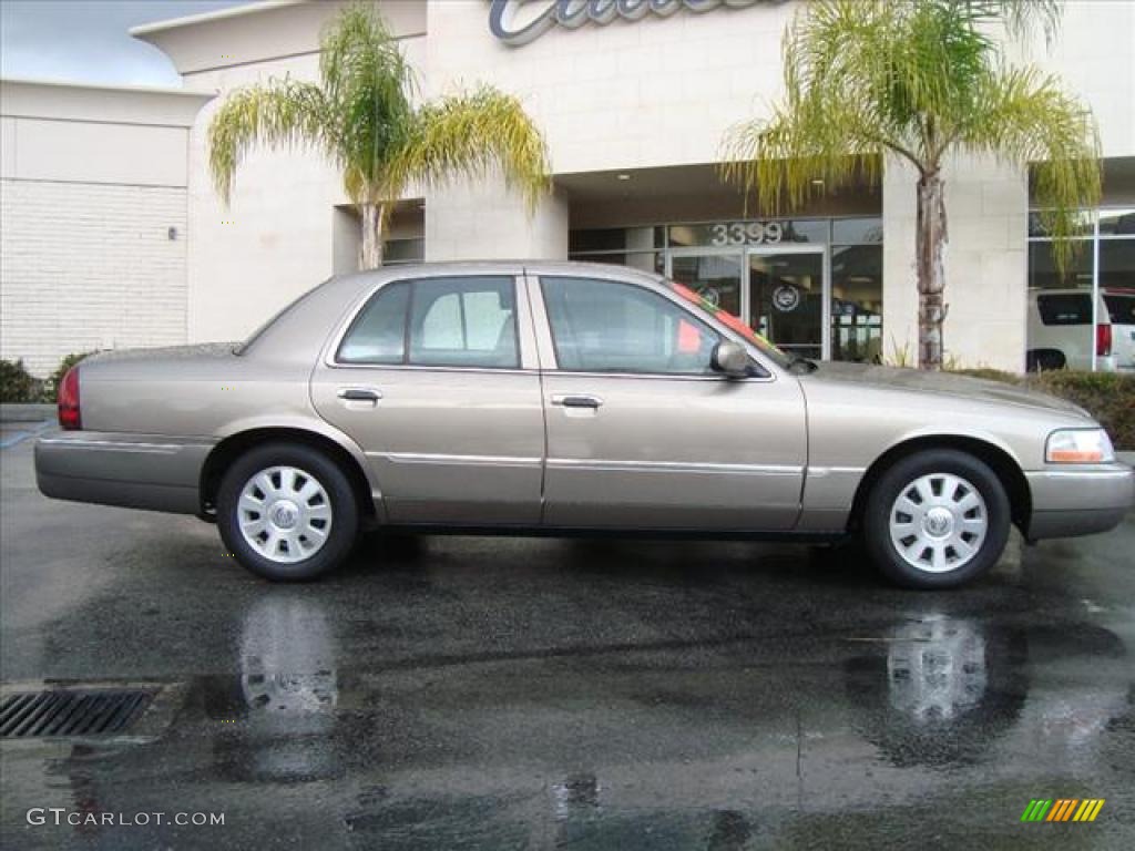 2004 Grand Marquis LS - Arizona Beige Metallic / Medium Parchment photo #11