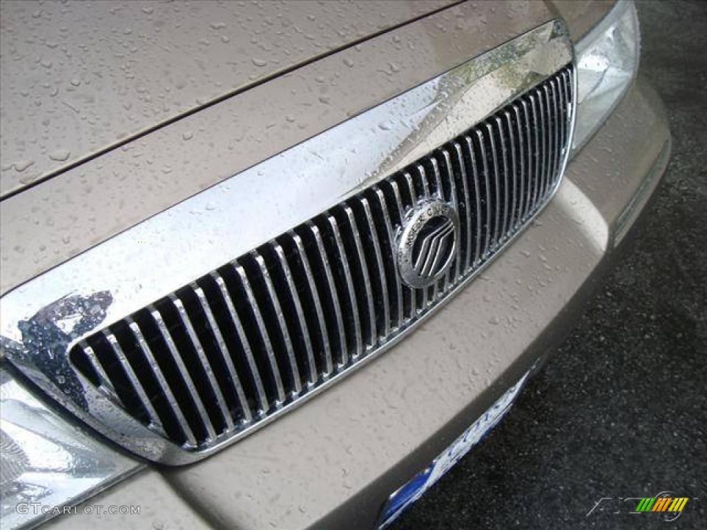 2004 Grand Marquis LS - Arizona Beige Metallic / Medium Parchment photo #41