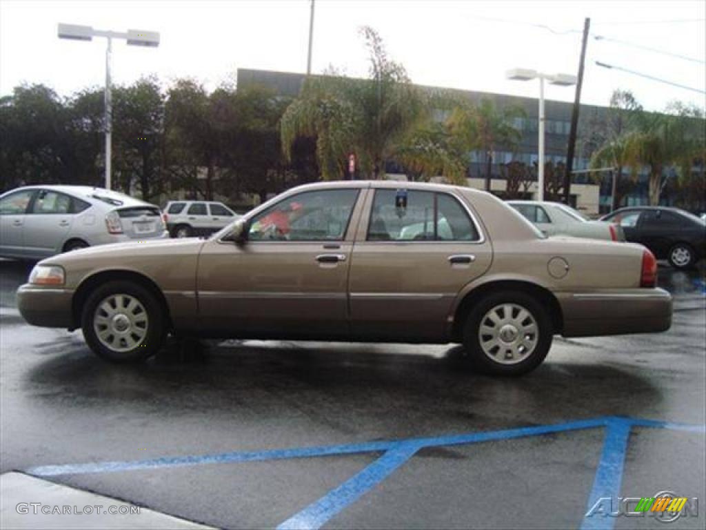 2004 Grand Marquis LS - Arizona Beige Metallic / Medium Parchment photo #74