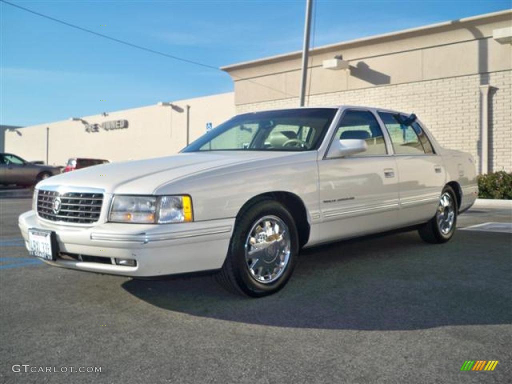 1999 White Diamond Cadillac Deville Concours 25415077