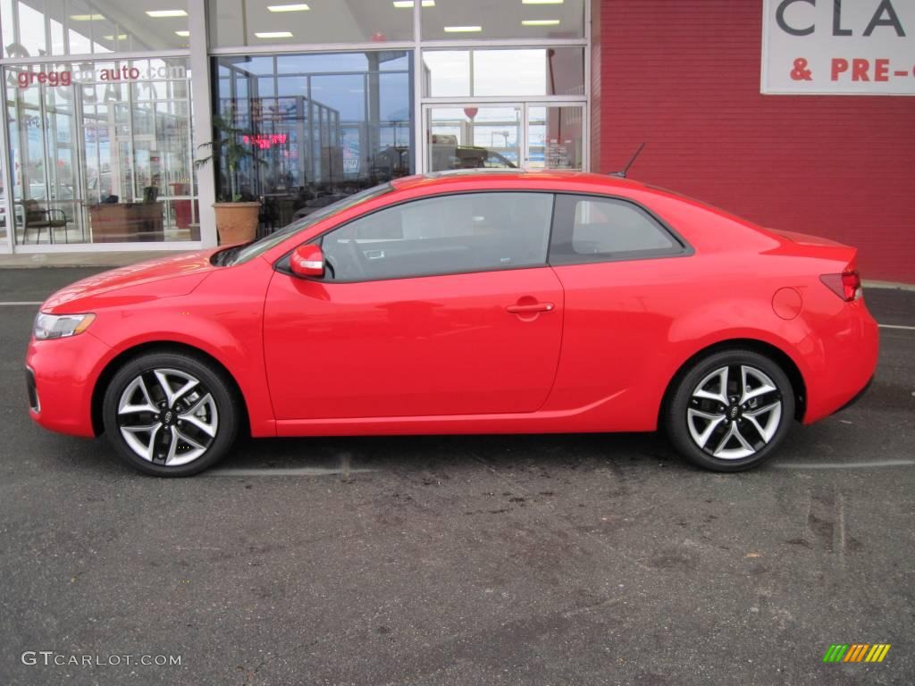 2010 Forte Koup SX - Racing Red / Black Sport photo #3