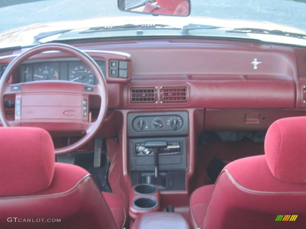 1993 Mustang LX Convertible - Electric Red Metallic / Red photo #10
