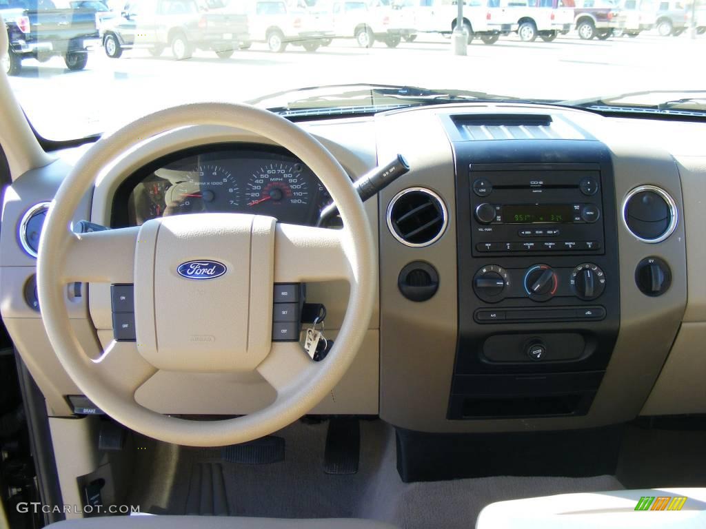 2006 F150 XLT SuperCrew - Black / Tan photo #32