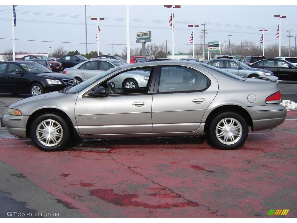 1997 Chrysler cirrus lx