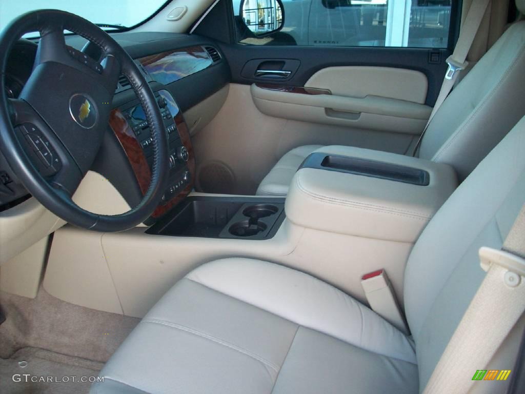 2007 Tahoe LT - Summit White / Light Cashmere/Ebony photo #9