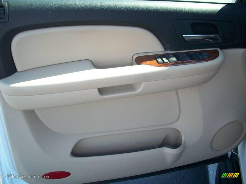 2007 Tahoe LT - Summit White / Light Cashmere/Ebony photo #10