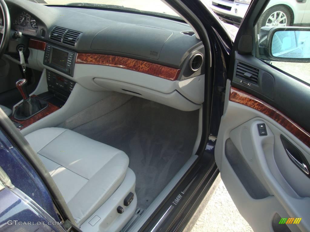 2001 5 Series 530i Sedan - Orient Blue Metallic / Grey photo #17