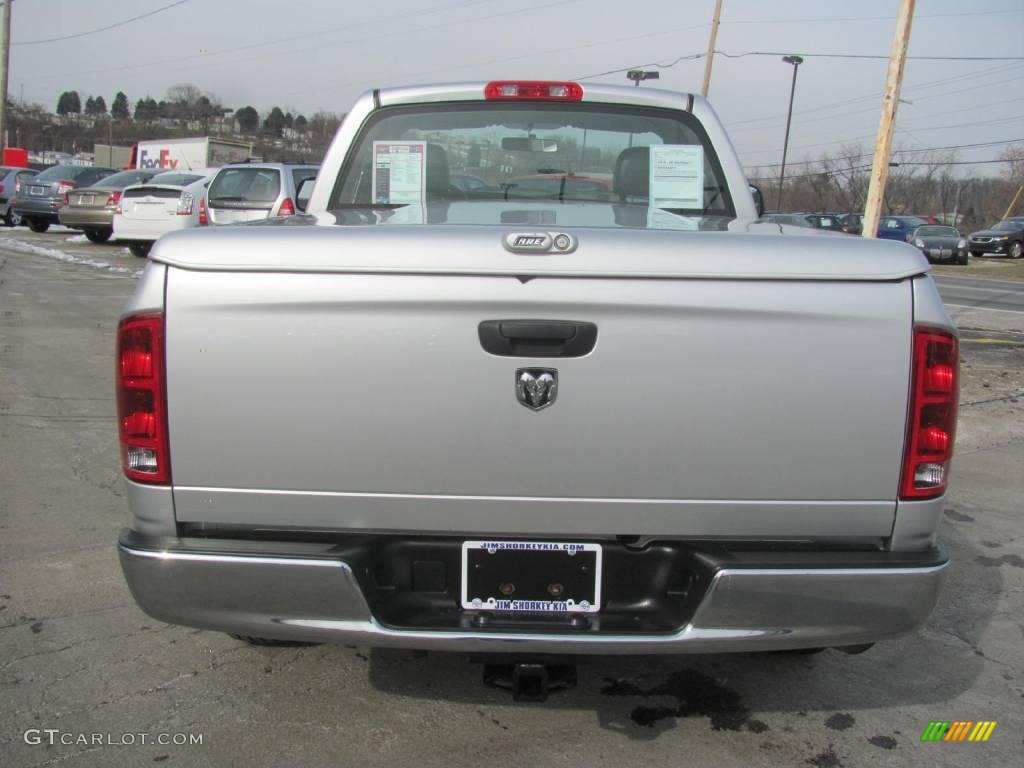 2005 Ram 1500 ST Regular Cab - Bright Silver Metallic / Dark Slate Gray photo #6