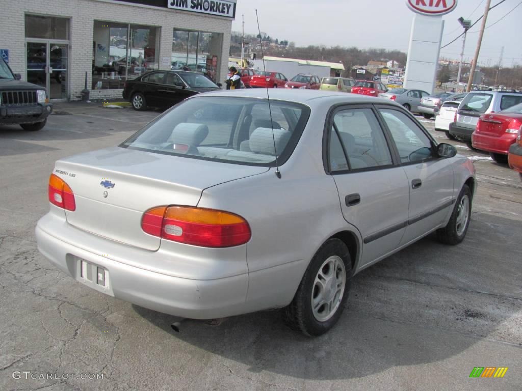 2002 Prizm LSi - Silver Metallic / Dark Charcoal photo #3